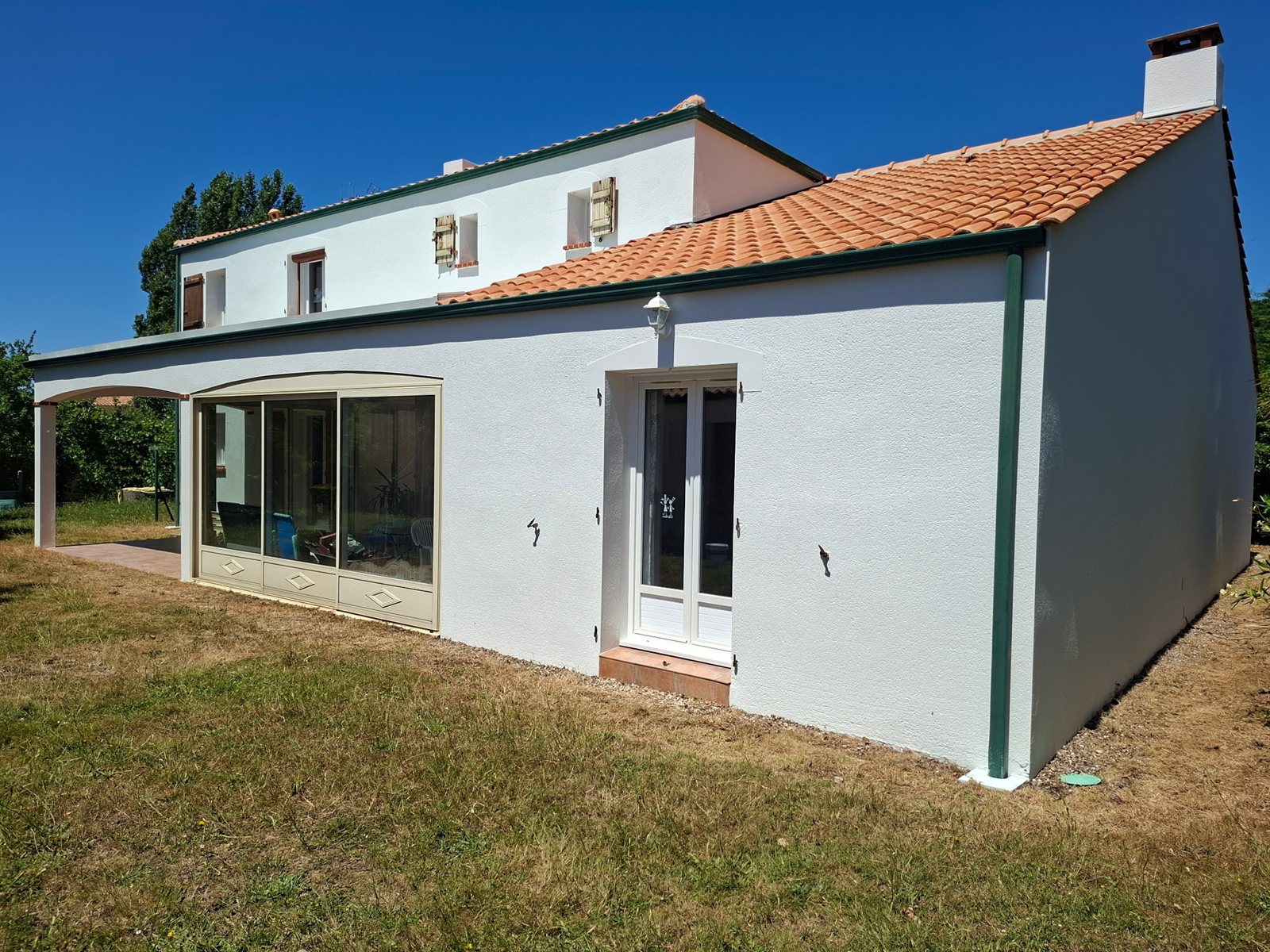 Façade rénovée sur une réalisation Habitat Pro Renov en Loire-Atlantique